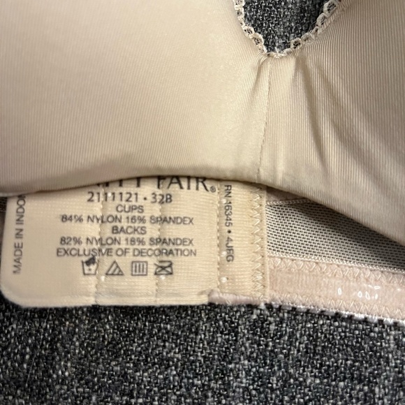 Vanity Fair Women's Gel Touch Strapless Push-Up Bra - Picture 4 of 5